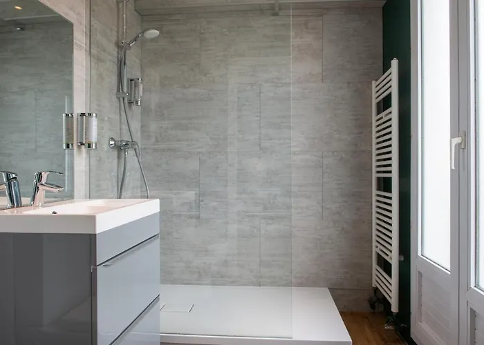 Baldi By Magna Arbor Hotel Parigi