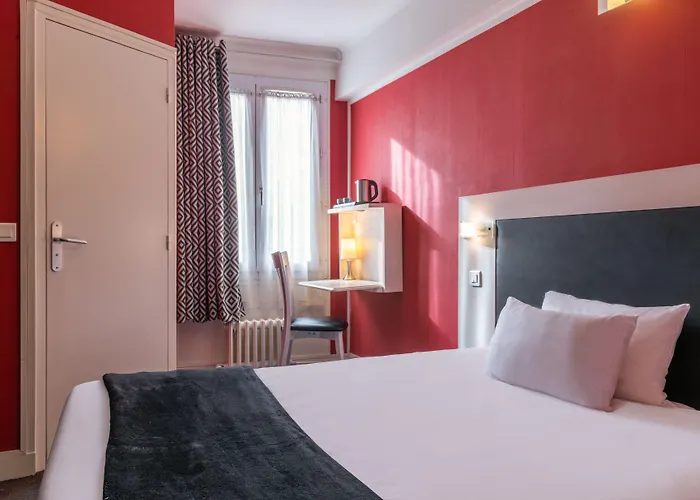 Baldi By Magna Arbor Hotel Parigi